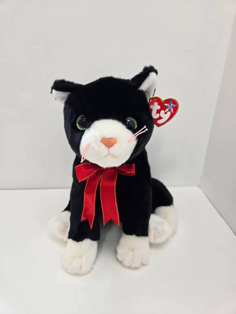 Ty Beanie Buddy “Zip” the Black Cat with Red Bow (9 inch)